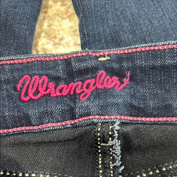 Wrangler Women's Indigo Straight Leg Jeans - Picture 3 of 13